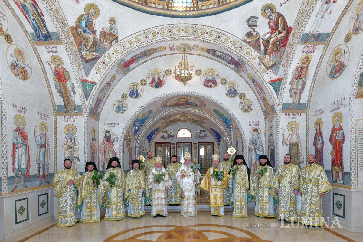 „Ziua constituirii Bisericii lui Hristos ca adunare a popoarelor în iubirea Preasfintei Treimi” 256960