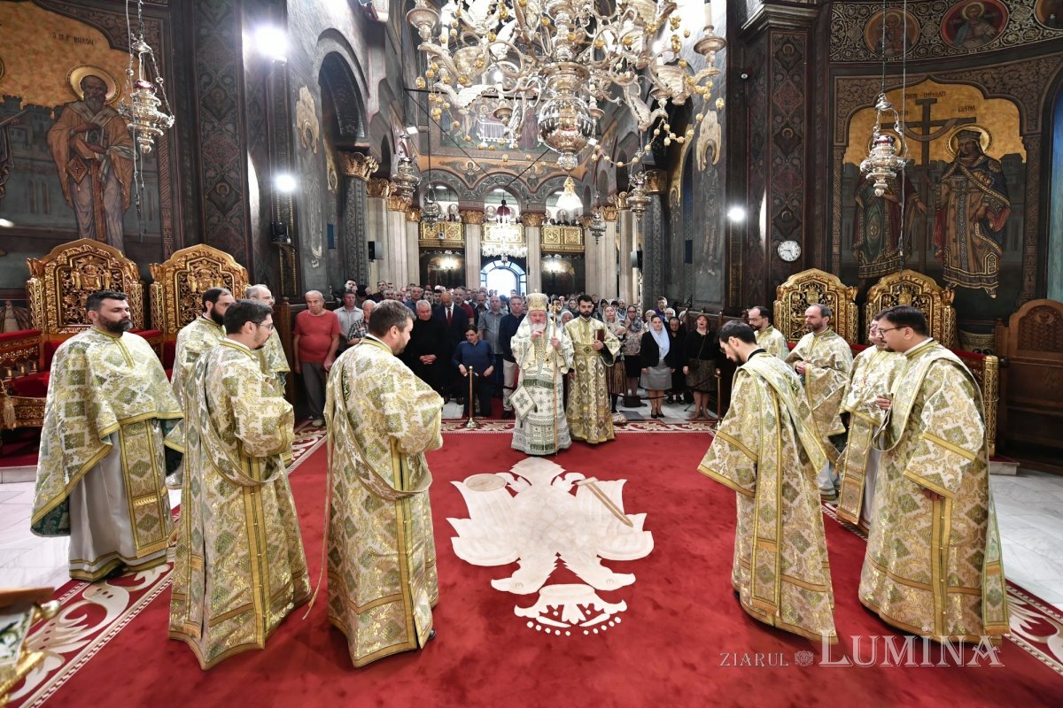Hramul Centrului de Presă BASILICA 257227