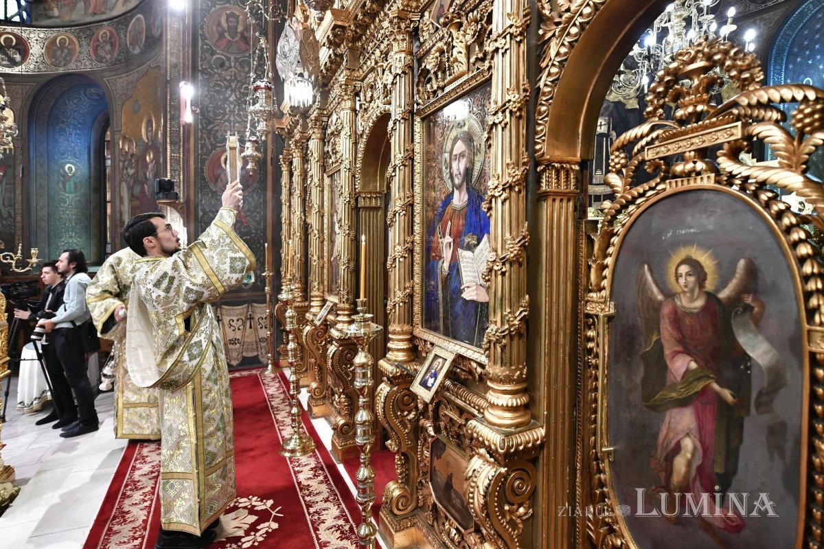 Hramul Centrului de Presă BASILICA 257232