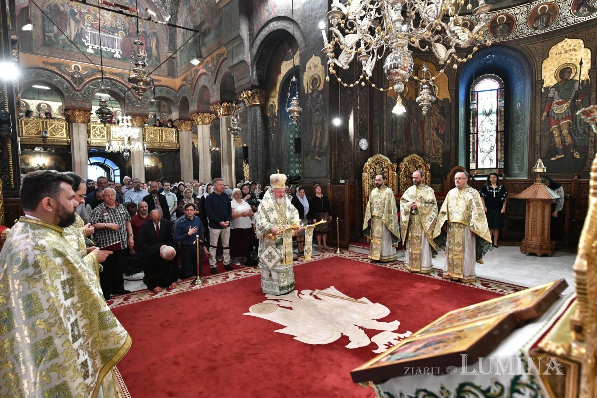 Hramul Centrului de Presă BASILICA 257233
