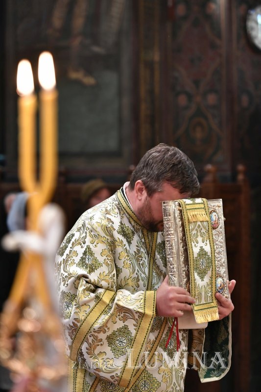 Hramul Centrului de Presă BASILICA 257238