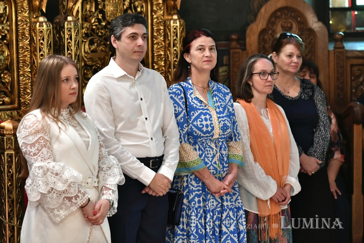 Hramul Centrului de Presă BASILICA 257241