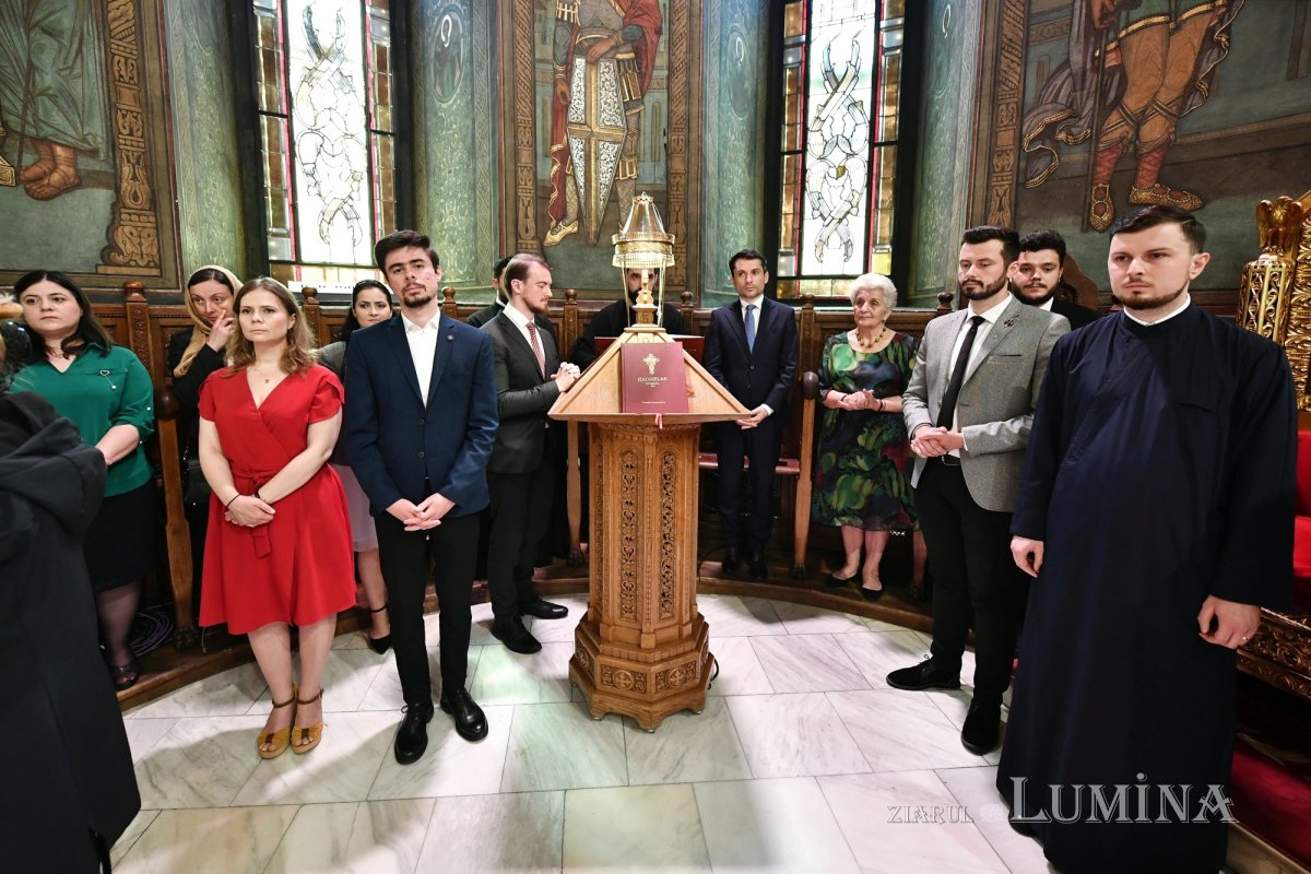 Hramul Centrului de Presă BASILICA 257247