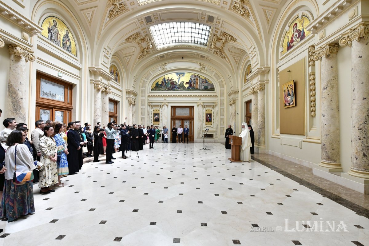 Hramul Centrului de Presă BASILICA 257254