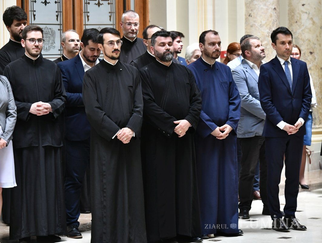 Hramul Centrului de Presă BASILICA 257259
