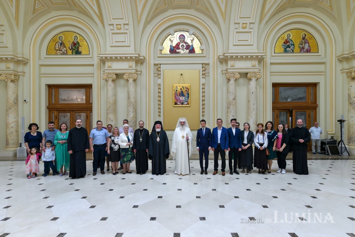 Hramul Centrului de Presă BASILICA 257274