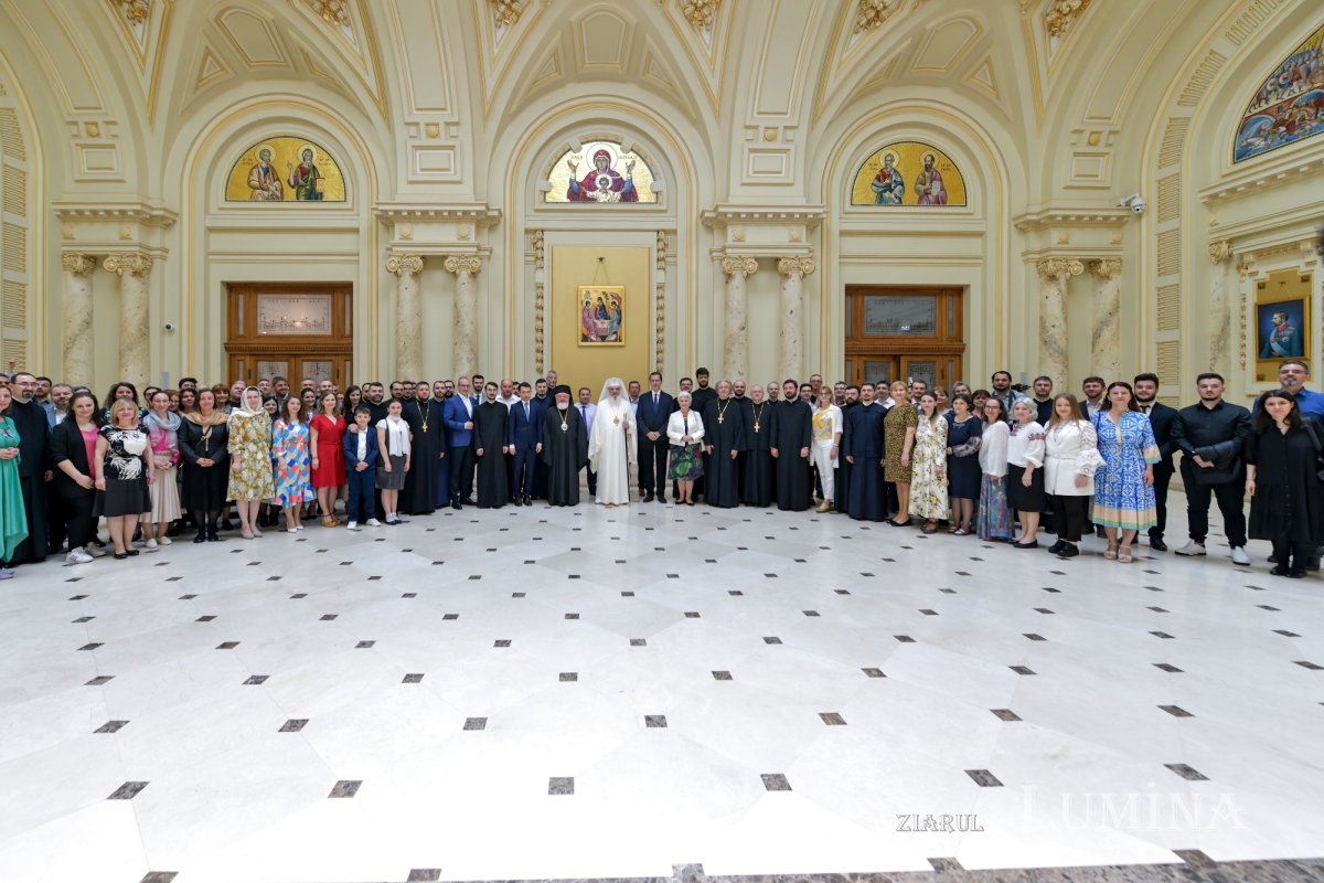 Hramul Centrului de Presă BASILICA 257276
