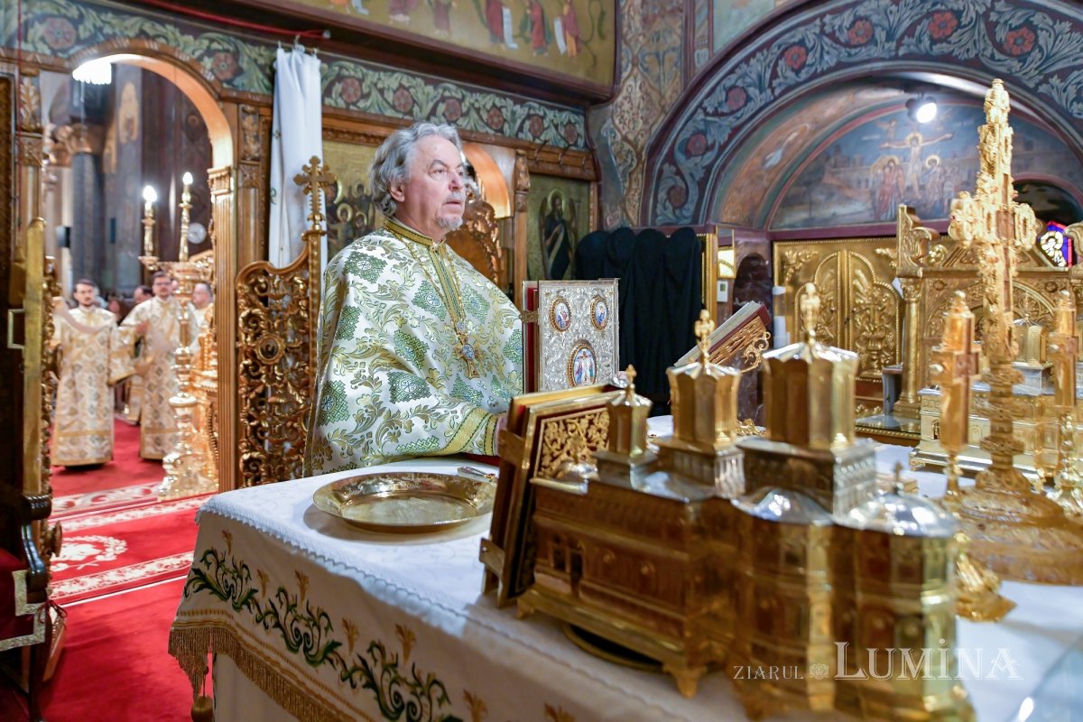 Hramul Centrului de Presă BASILICA 257282