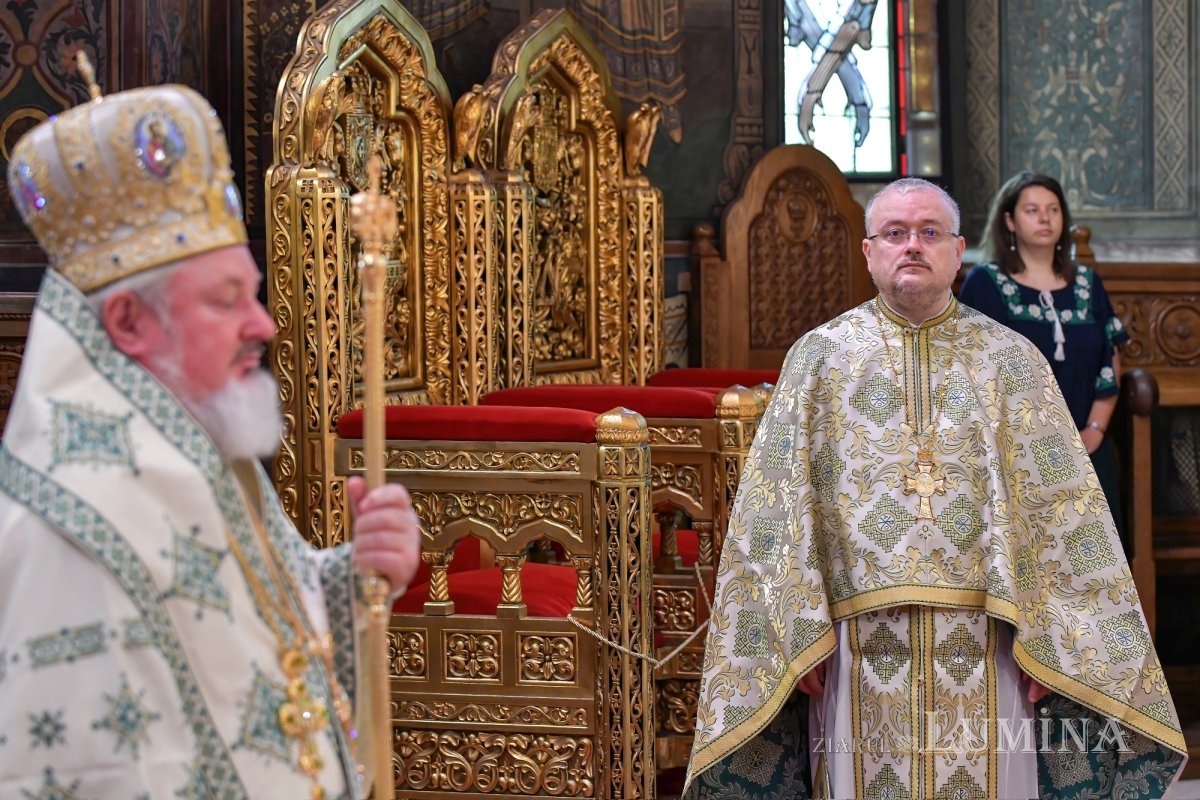 Hramul Centrului de Presă BASILICA 257295