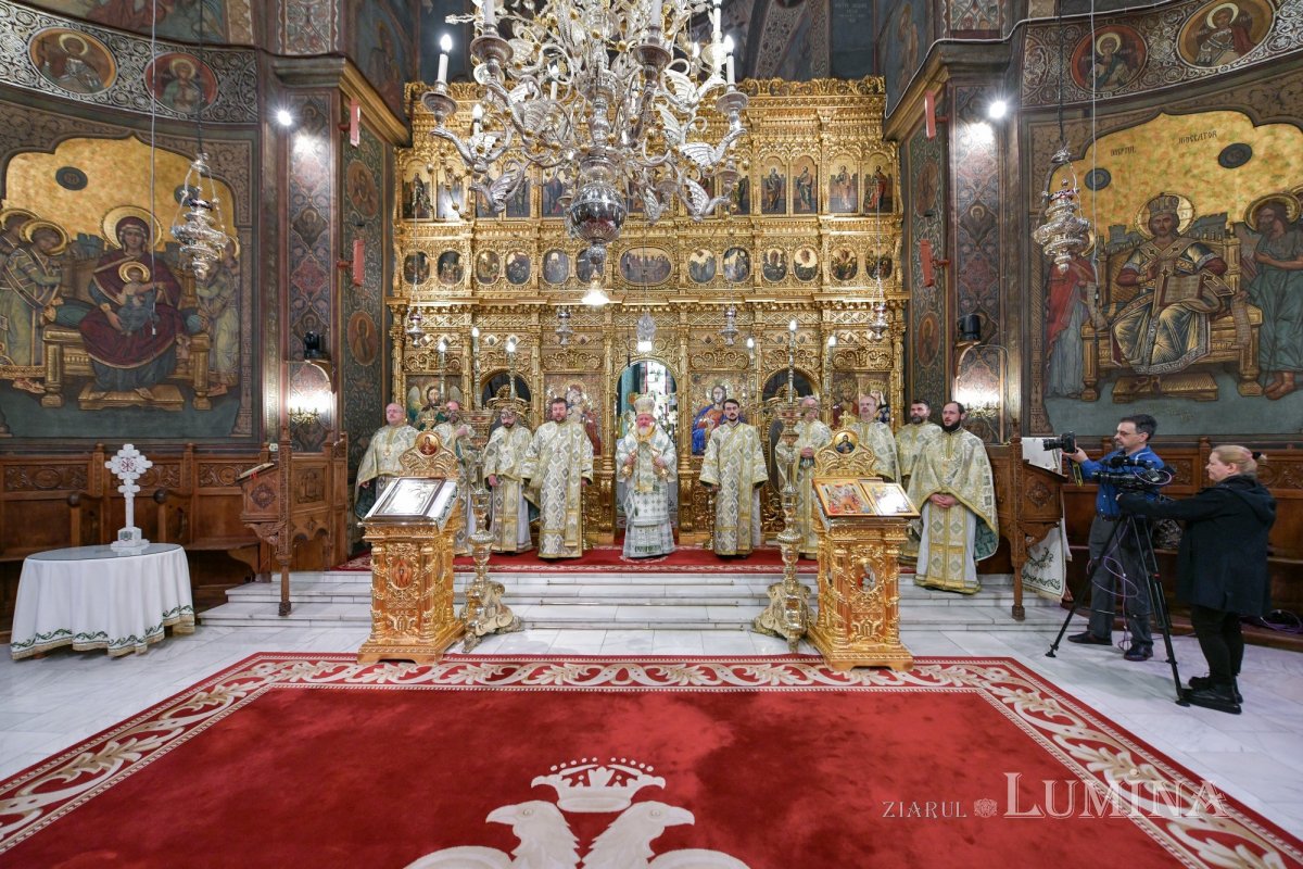 Hramul Centrului de Presă BASILICA 257296