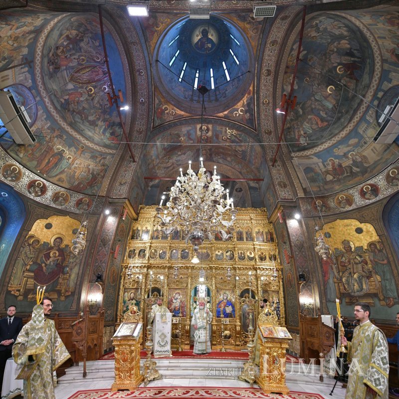 Hramul Centrului de Presă BASILICA 257303