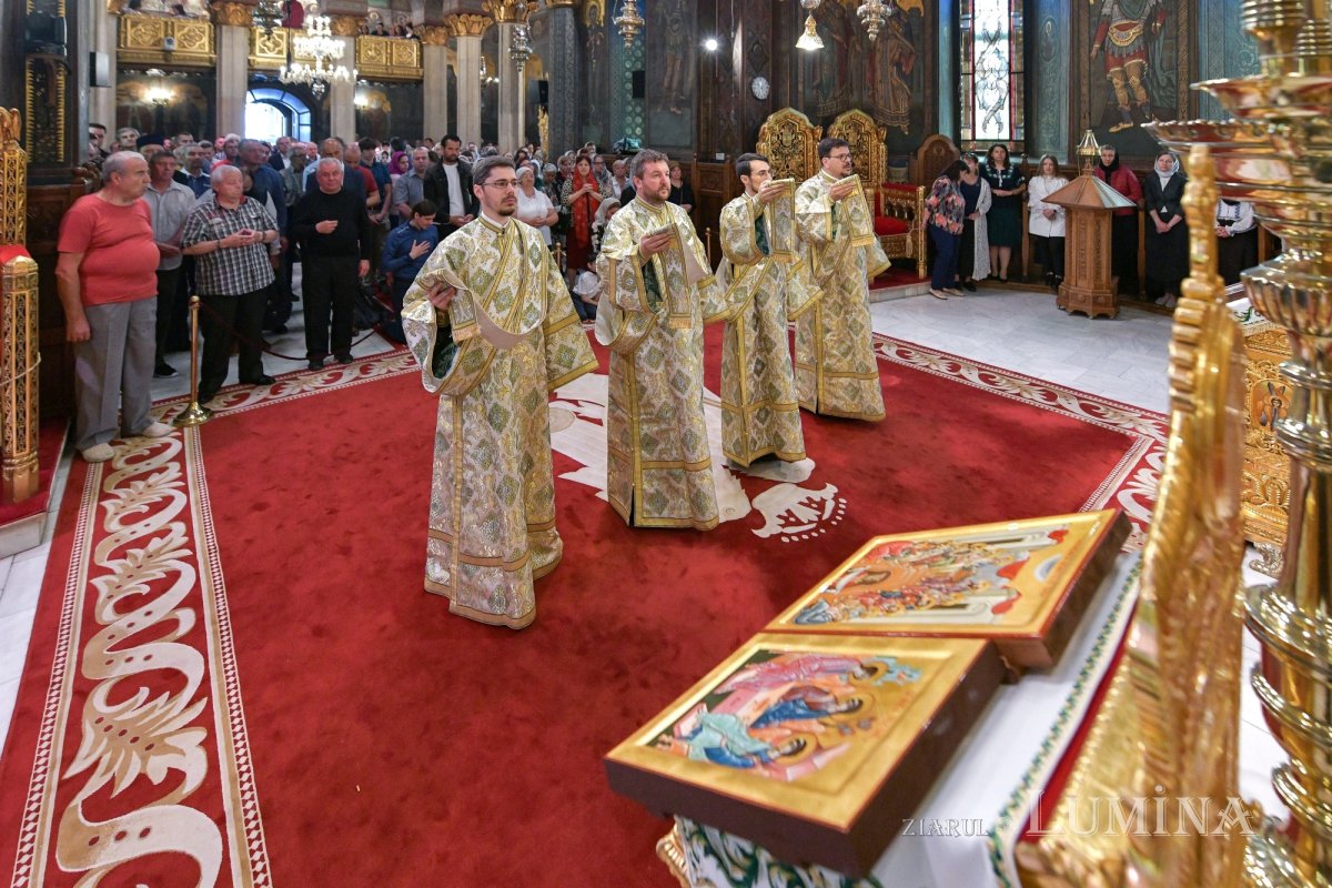 Hramul Centrului de Presă BASILICA 257305
