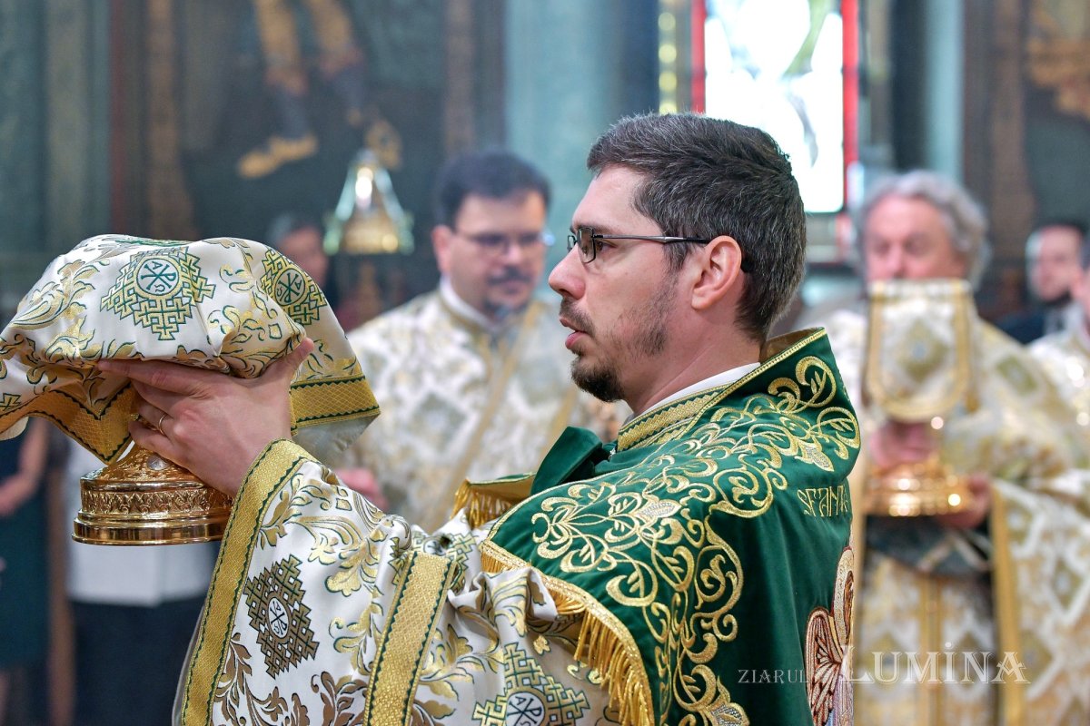 Hramul Centrului de Presă BASILICA 257306