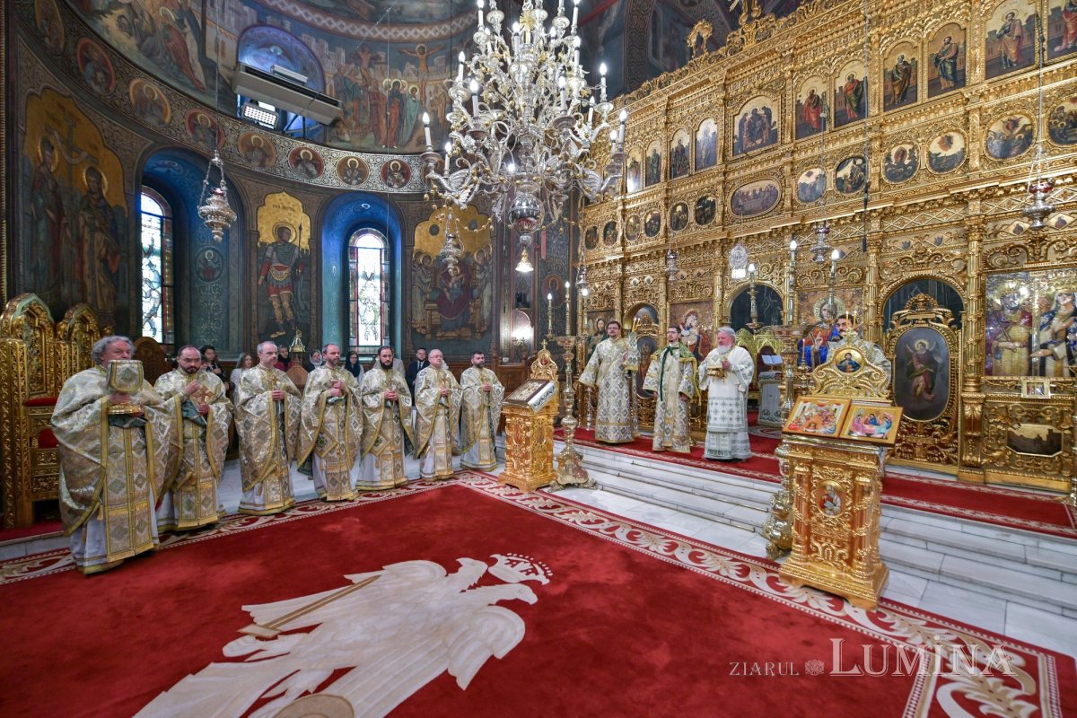 Hramul Centrului de Presă BASILICA 257312
