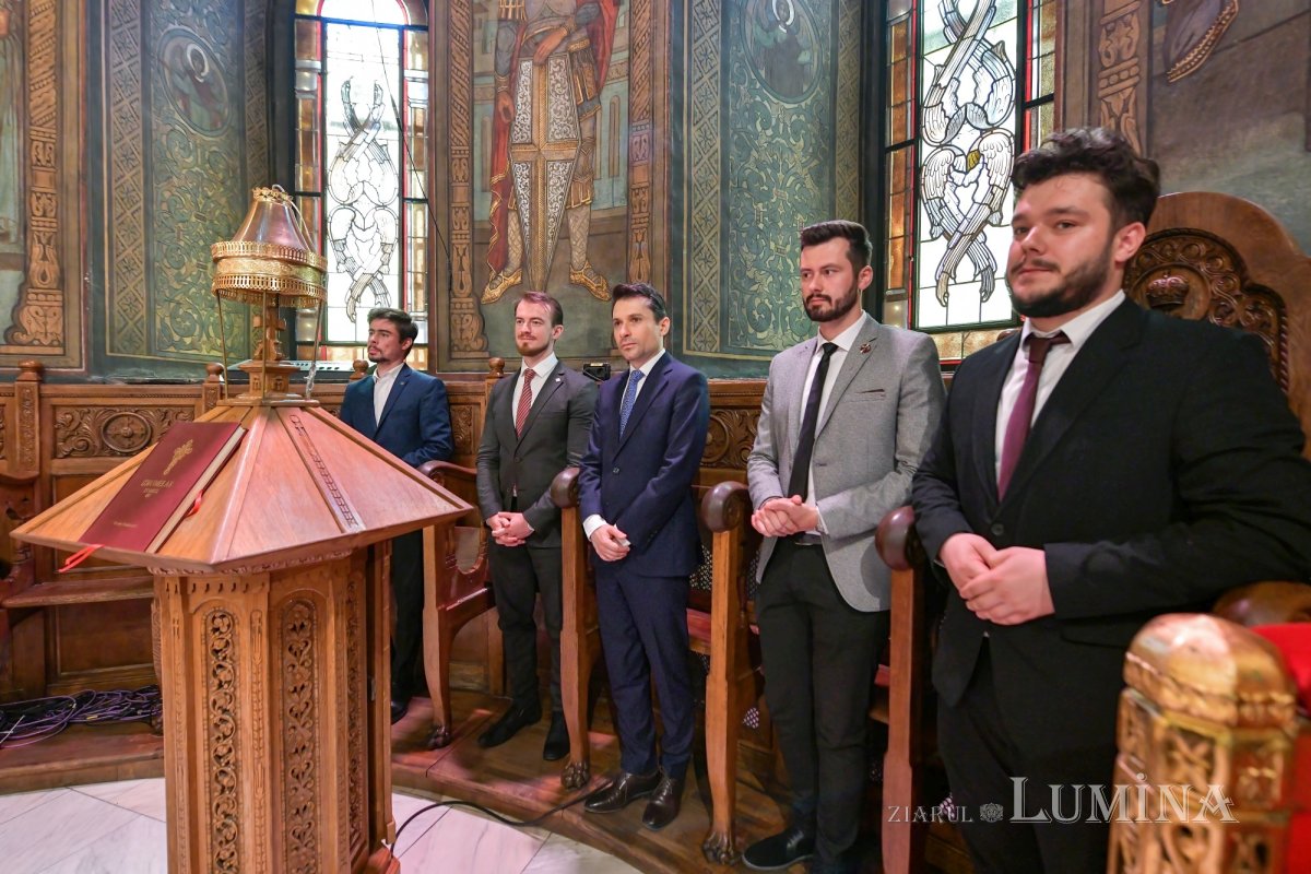 Hramul Centrului de Presă BASILICA 257318