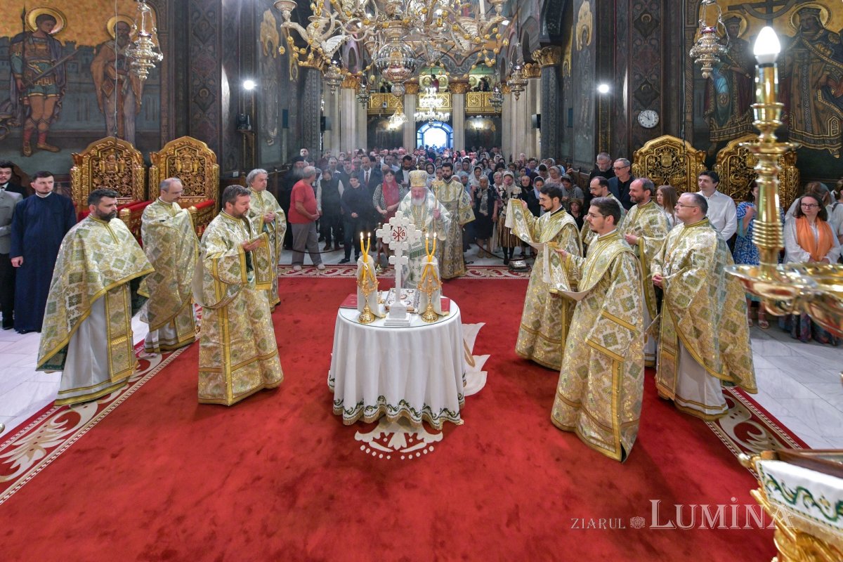 Hramul Centrului de Presă BASILICA 257329