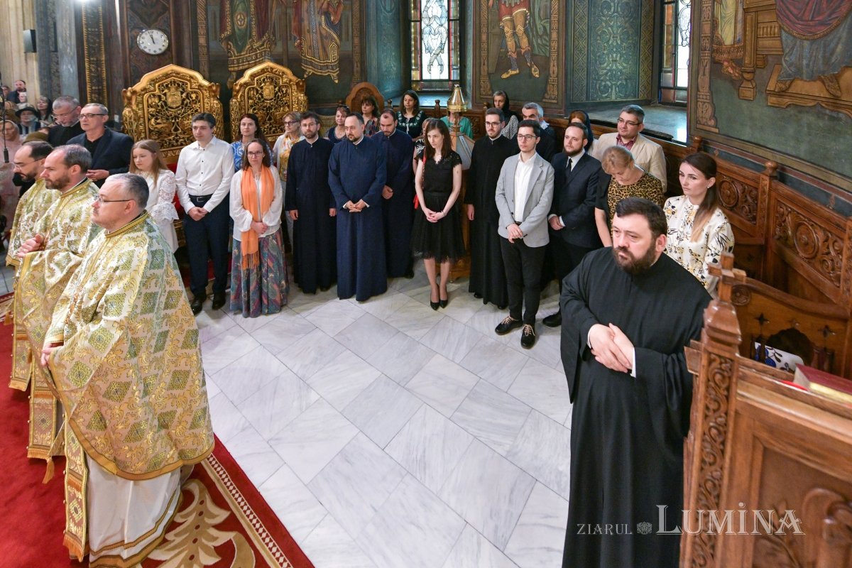Hramul Centrului de Presă BASILICA 257336