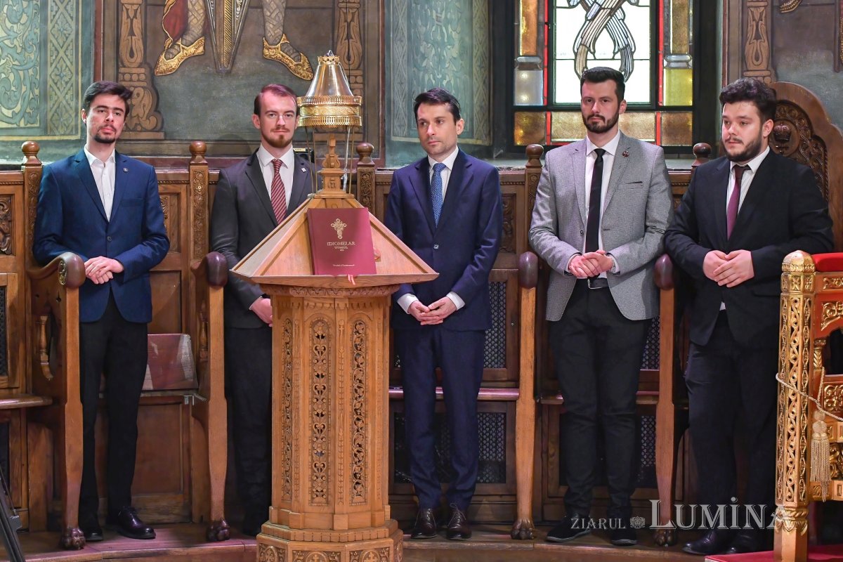 Hramul Centrului de Presă BASILICA 257337