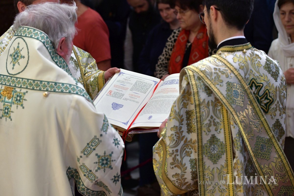 Hramul Centrului de Presă BASILICA 257350