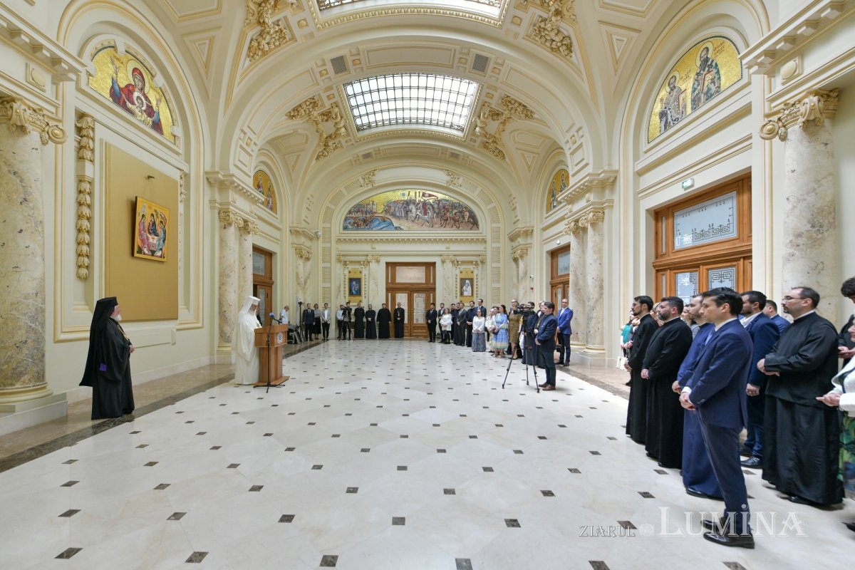 Hramul Centrului de Presă BASILICA 257366