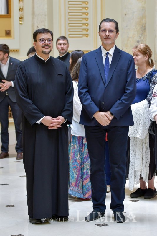 Hramul Centrului de Presă BASILICA 257372