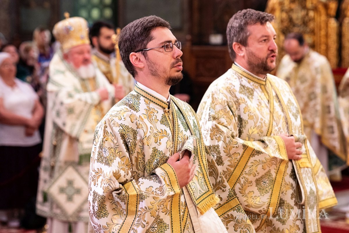 Hramul Centrului de Presă BASILICA 257376