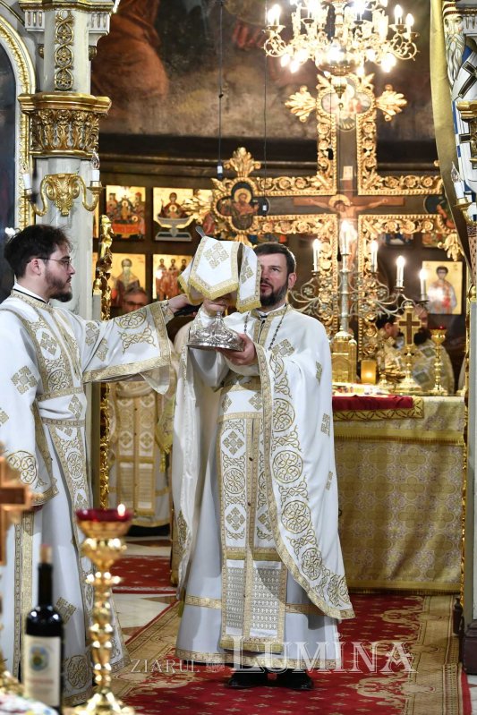 Revederea promoției 2003 a Facultății de Teologie Ortodoxă din București 257615