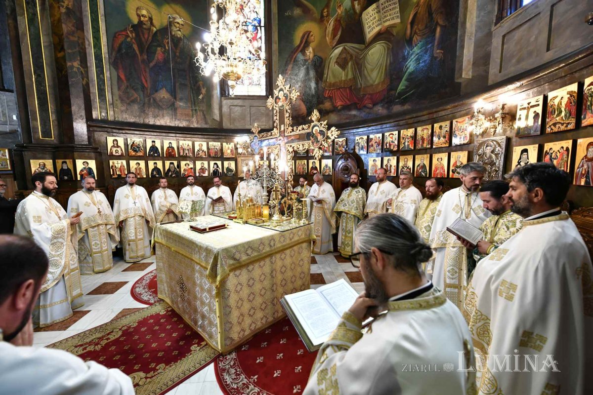 Revederea promoției 2003 a Facultății de Teologie Ortodoxă din București 257616