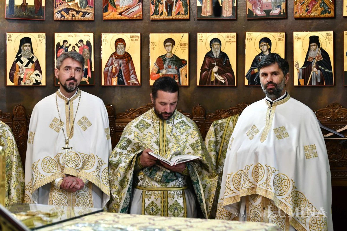 Revederea promoției 2003 a Facultății de Teologie Ortodoxă din București 257622