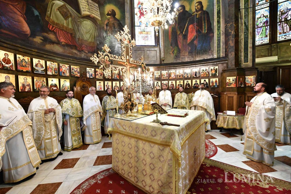 Revederea promoției 2003 a Facultății de Teologie Ortodoxă din București 257623