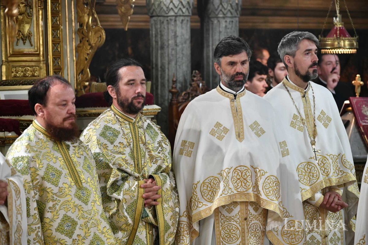 Revederea promoției 2003 a Facultății de Teologie Ortodoxă din București 257630