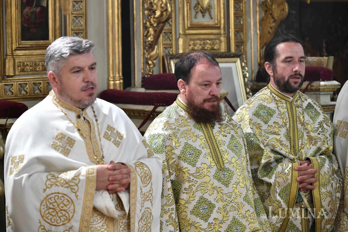 Revederea promoției 2003 a Facultății de Teologie Ortodoxă din București 257632