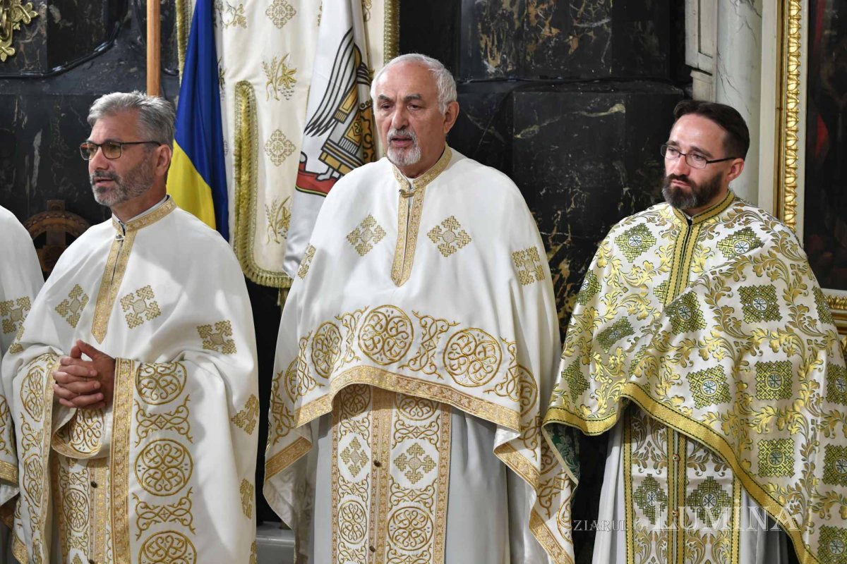 Revederea promoției 2003 a Facultății de Teologie Ortodoxă din București 257634