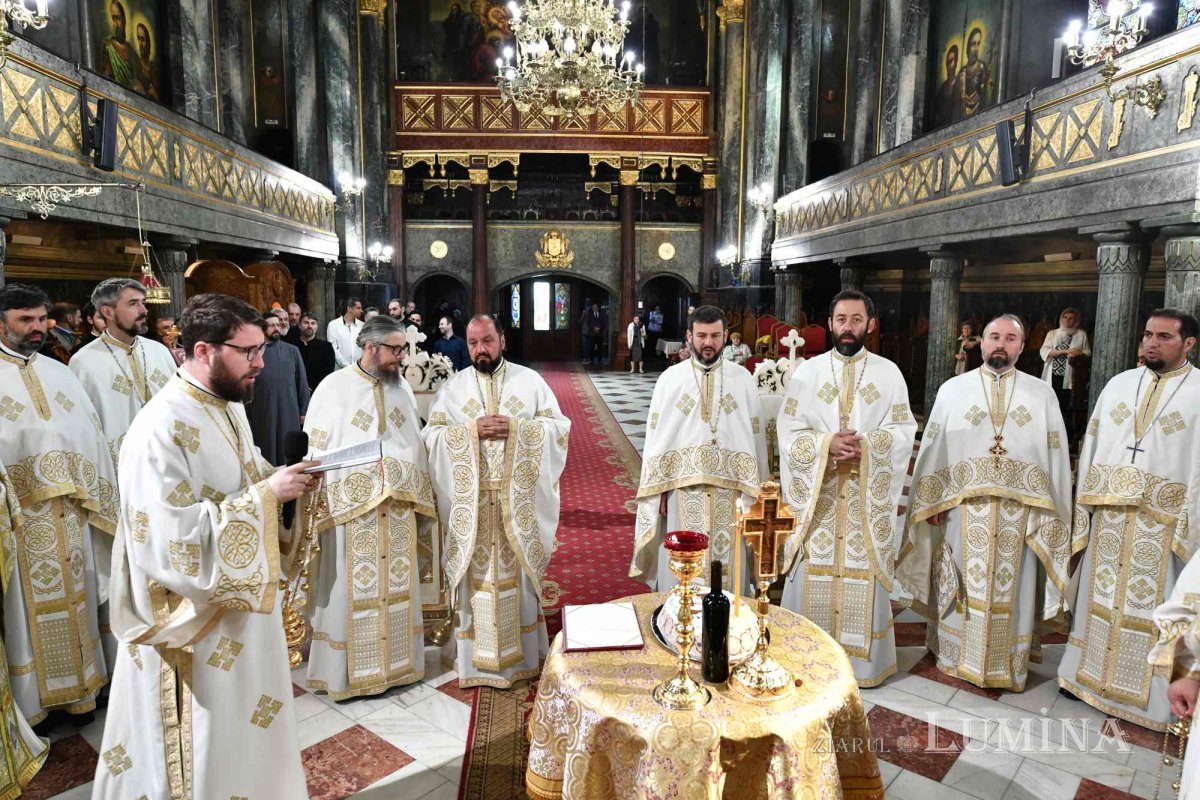 Revederea promoției 2003 a Facultății de Teologie Ortodoxă din București 257639