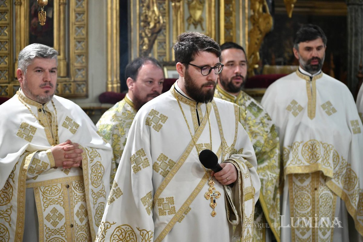 Revederea promoției 2003 a Facultății de Teologie Ortodoxă din București 257642