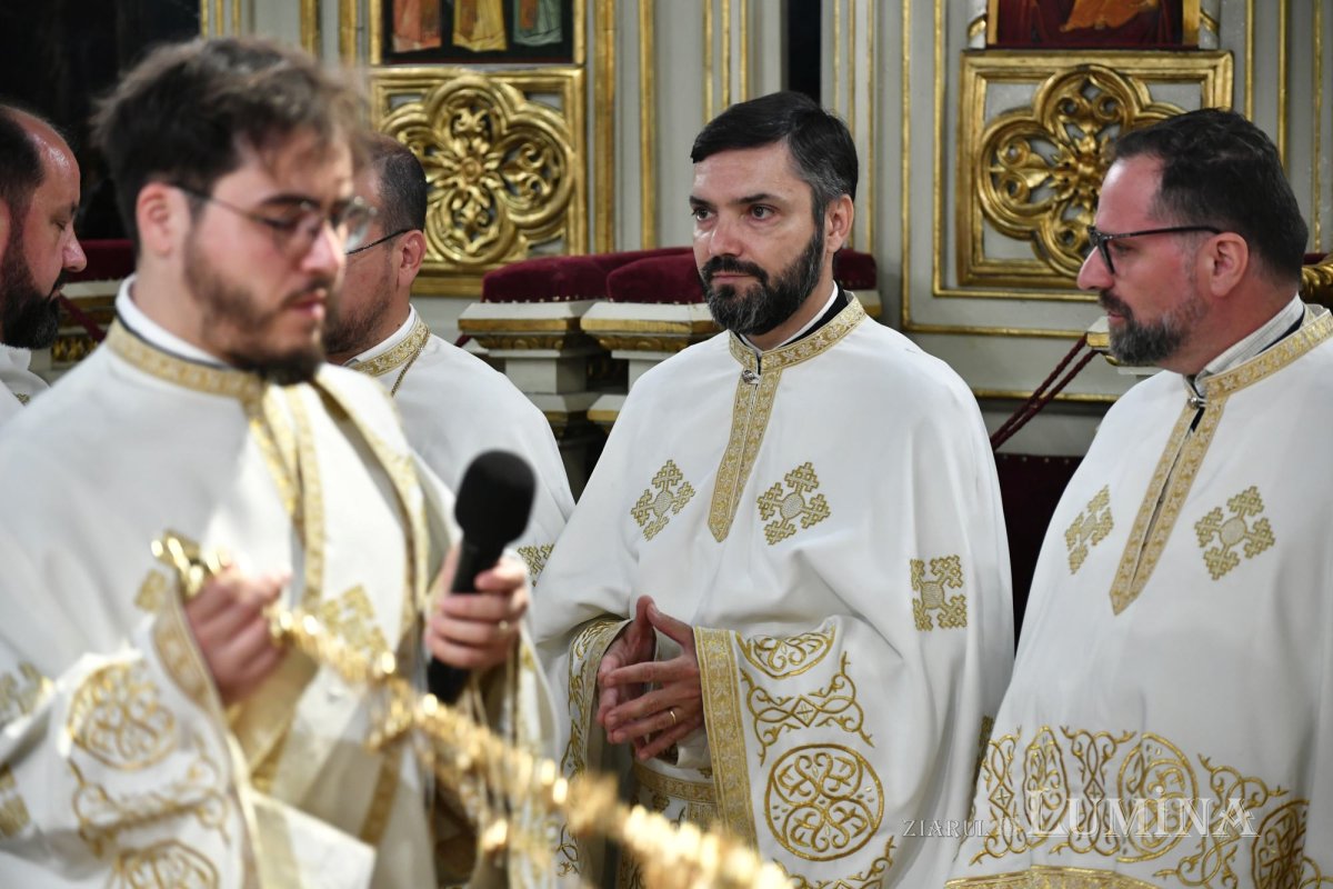 Revederea promoției 2003 a Facultății de Teologie Ortodoxă din București 257649