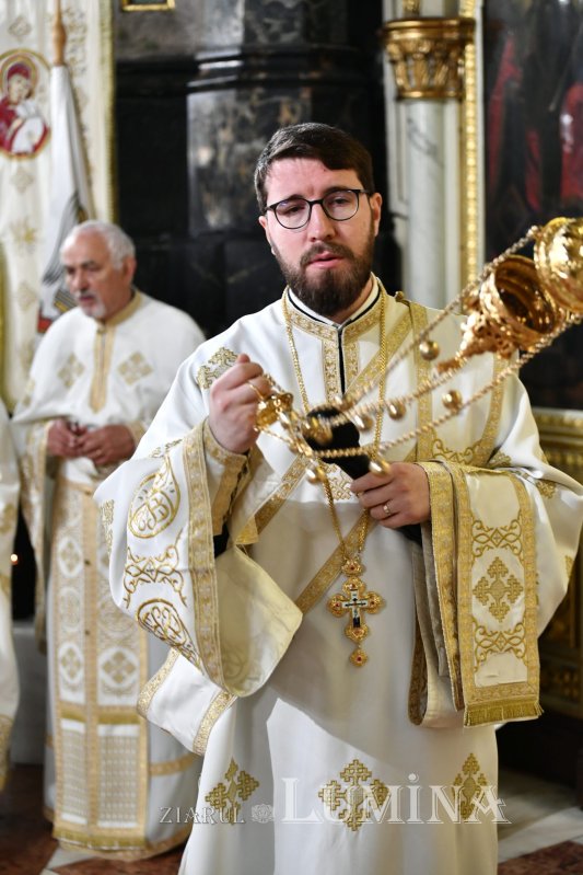 Revederea promoției 2003 a Facultății de Teologie Ortodoxă din București 257650