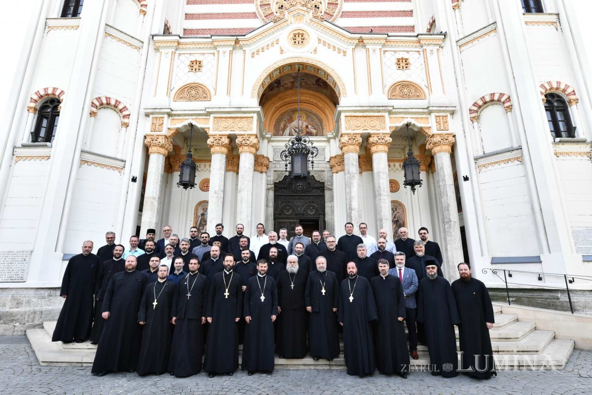 Revederea promoției 2003 a Facultății de Teologie Ortodoxă din București 257660