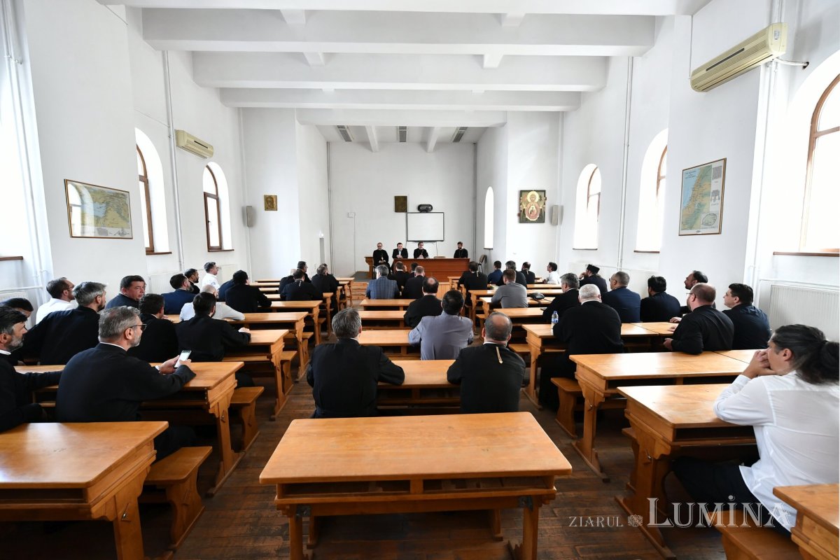 Revederea promoției 2003 a Facultății de Teologie Ortodoxă din București 257662