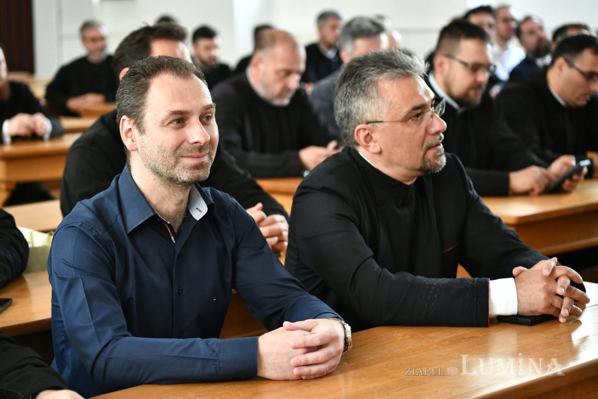 Revederea promoției 2003 a Facultății de Teologie Ortodoxă din București 257669
