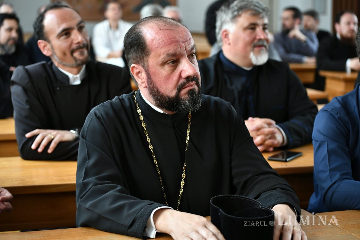 Revederea promoției 2003 a Facultății de Teologie Ortodoxă din București 257670