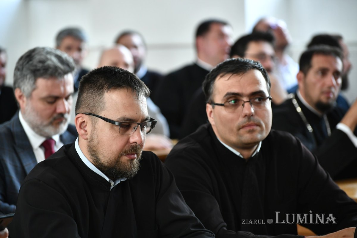 Revederea promoției 2003 a Facultății de Teologie Ortodoxă din București 257673