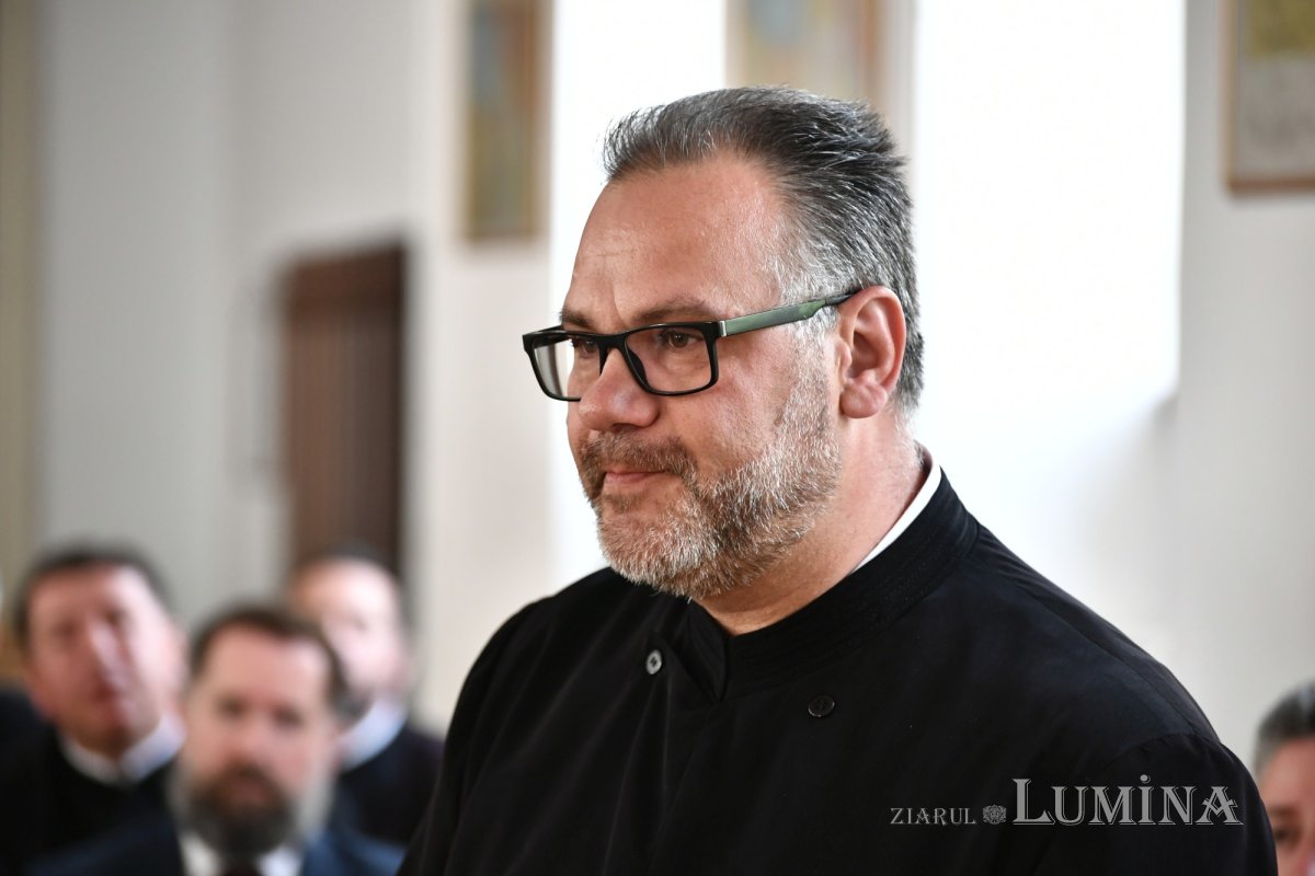 Revederea promoției 2003 a Facultății de Teologie Ortodoxă din București 257675