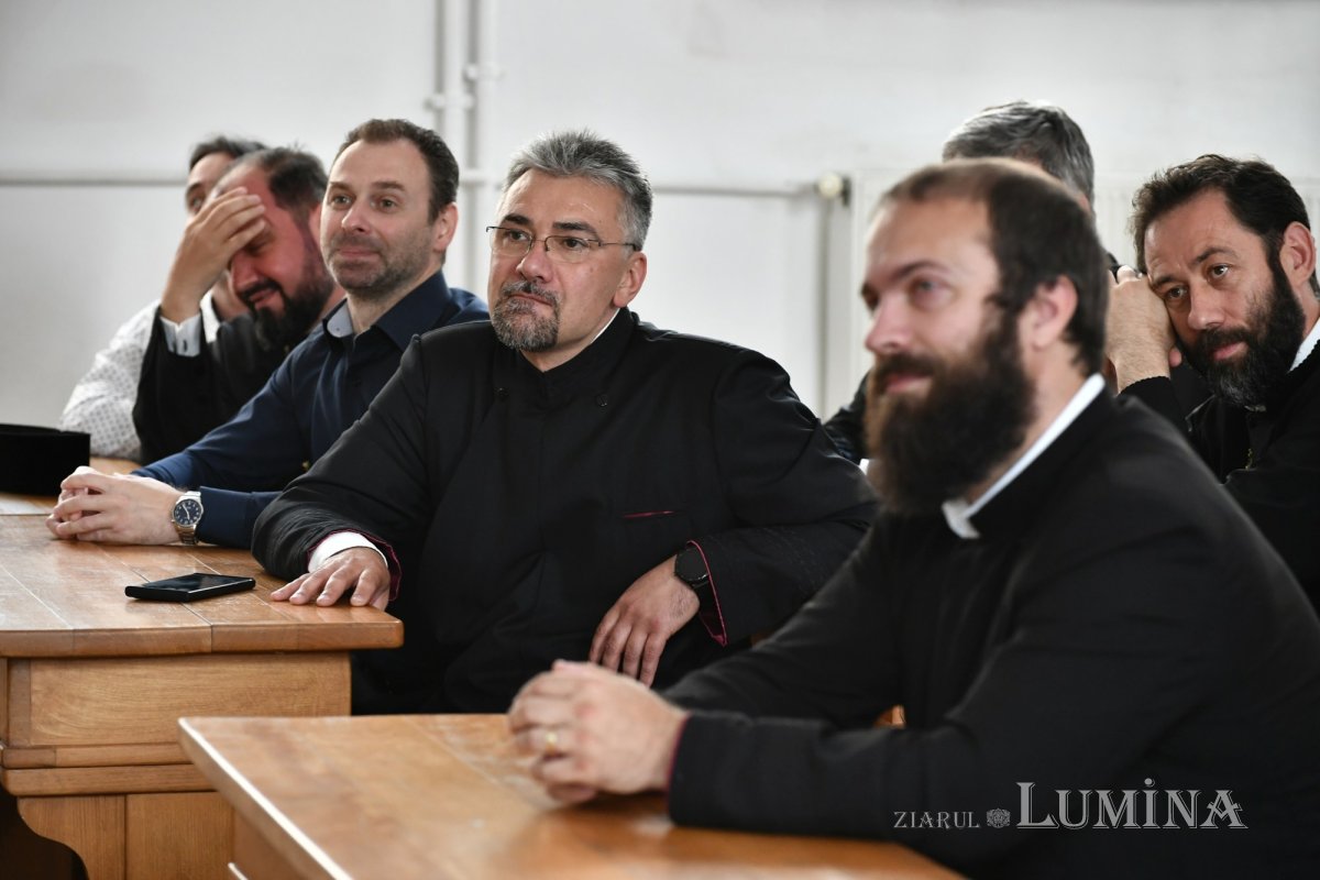 Revederea promoției 2003 a Facultății de Teologie Ortodoxă din București 257694