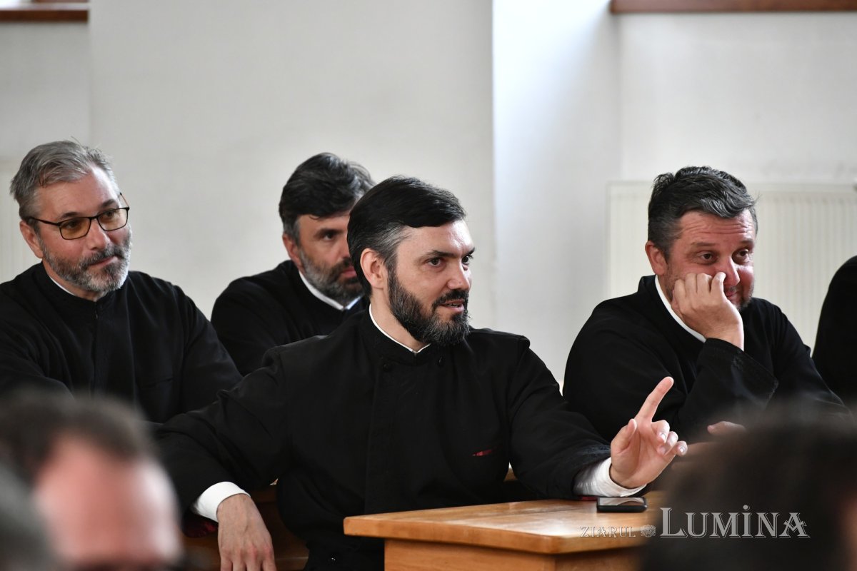 Revederea promoției 2003 a Facultății de Teologie Ortodoxă din București 257697