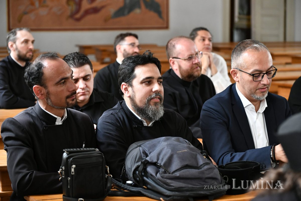Revederea promoției 2003 a Facultății de Teologie Ortodoxă din București 257698
