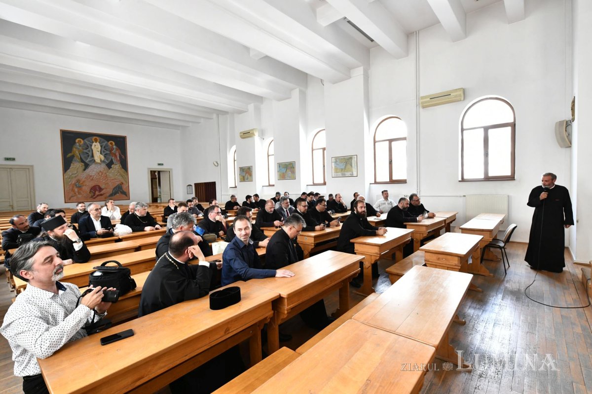 Revederea promoției 2003 a Facultății de Teologie Ortodoxă din București 257699
