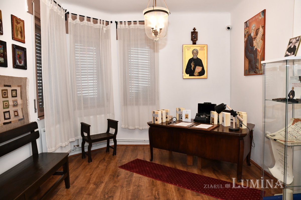 Vizită la muzeul dedicat părintelui Dumitru Stăniloae din Bucureşti 257941
