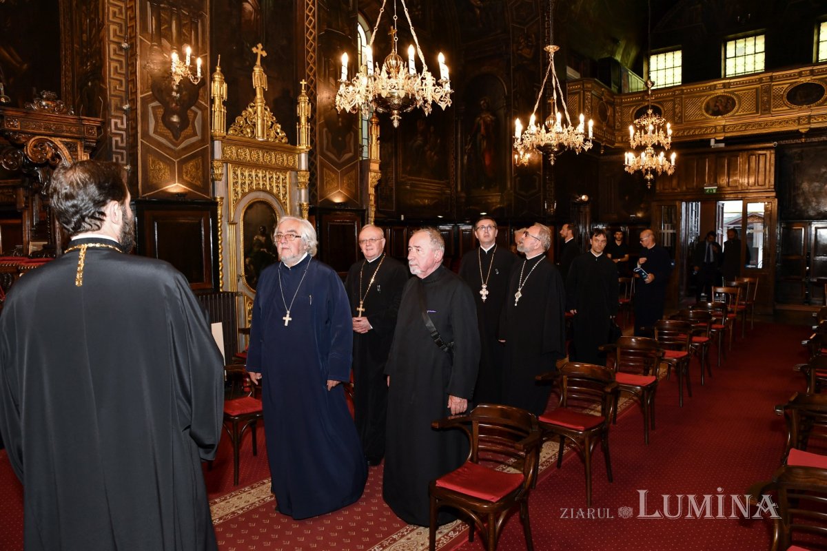 Vizită la muzeul dedicat părintelui Dumitru Stăniloae din Bucureşti 257954