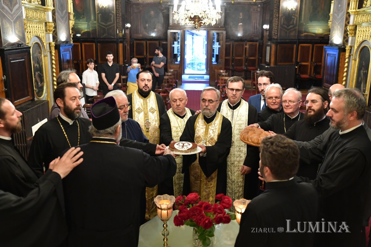 Vizită la muzeul dedicat părintelui Dumitru Stăniloae din Bucureşti 257964